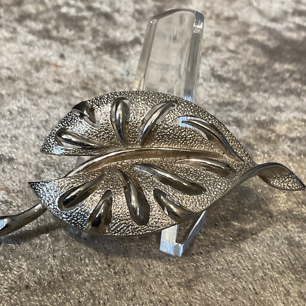 Vintage Silver Monstera Leaf Pin
